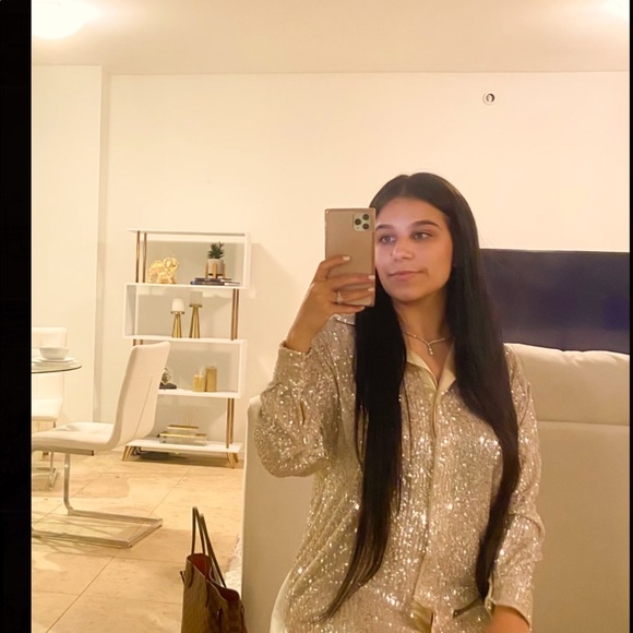 Meet your Posher, Kriscel - Picture 1 of 1